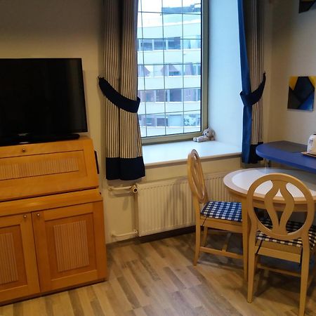 City Beach Apartment Tallinn Buitenkant foto